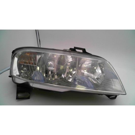 right headlamp. for FIAT Stilo (2v) 1.6 16V (77Kw) Actual Ber. 5p/b/1596cc 