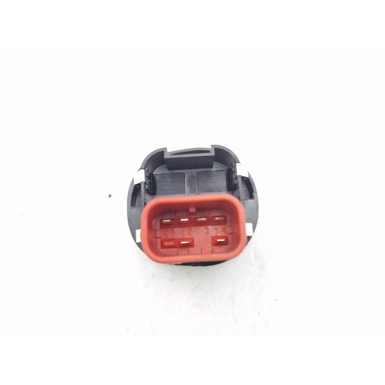 right front door window lift switch. for FORD Fusion (cbk) 1.4 TDCi Mnv 5p/d/1399cc 488031