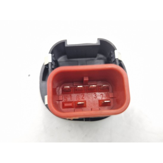 right front door window lift switch. for FORD Fusion (cbk) 1.4 TDCi Mnv 5p/d/1399cc 488031