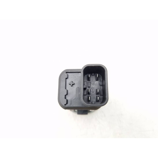 left front door window lift switch. for FORD Fusion (cbk) 1.4 TDCi Mnv 5p/d/1399cc 662292