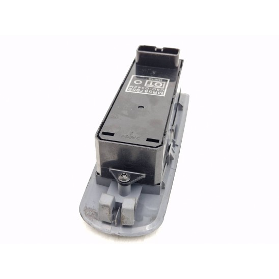 bloque de control de ventanas para MITSUBISHI Colt 7a Serie 1.1 12V Ber. 5p/b/1124cc MR587959