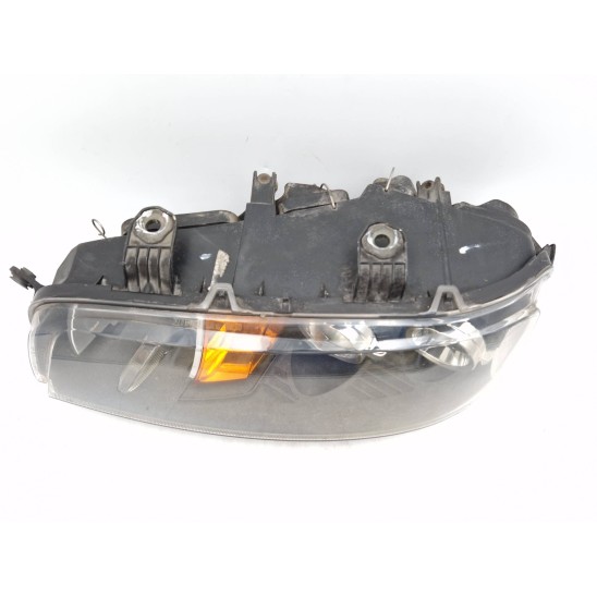 faro izquierdo. para FIAT Punto (1n/1p) 1.2 16V HLX Ber. 3p/b/1242cc 89100449