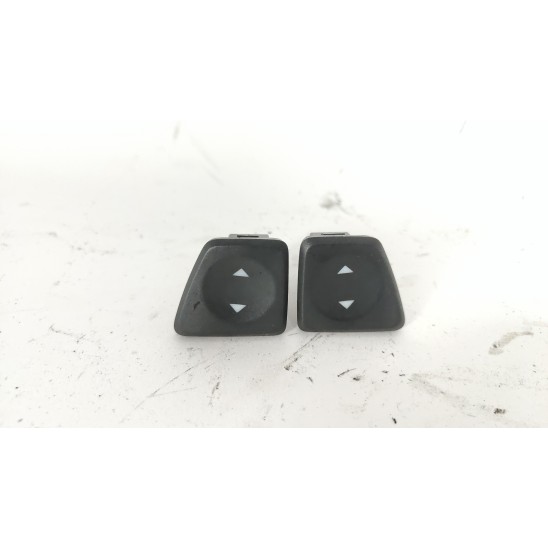 boutons de levage de vitre fiat 500 2007-2015 par FIAT 500 2007-2015 