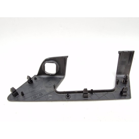 front left window switch molding. for FORD Fusion (cbk) 1.4 TDCi Mnv 5p/d/1399cc 2N11-N24185