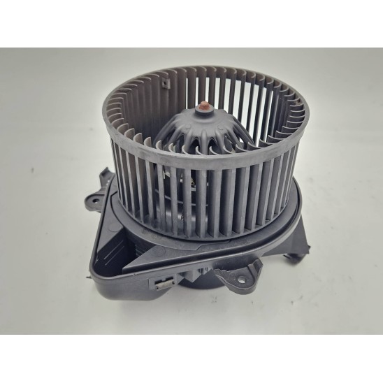 moteur de ventilation de l'habitacle par LANCIA Musa (tj) 1.4 Ecochic GPL Mnv 5p/b-g/1368cc 5B2430600