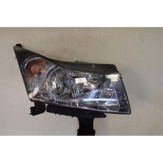 right front headlight for CHEVROLET (DAEWOO) Cruze Station Wagon (j308) 1.7 TD 