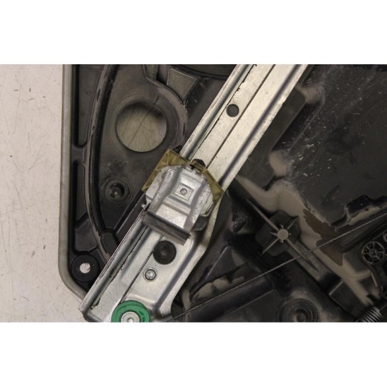 alzacristalli anteriore destro per MERCEDES Vito Furgón (w447) 109 CDI (447.601, 447.603, 447.605) ZGS,schichtnumer,stand,Stand,Q007,012,0000,Montage,VR,A4475404926,A4478271160,Brose,Sta,Margarida,A4477200235,A4477205400,05032019,A4479000101,A4477600634,193952,A4477200179,K,Auftragstyp,Produktionsnummer,Verbauort,1592731