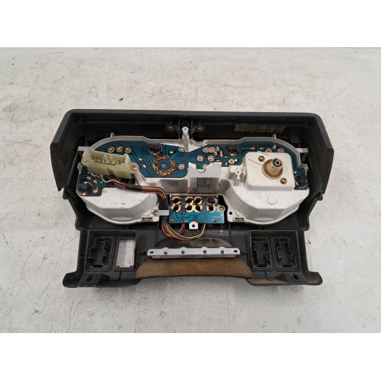 quadro strumenti for MITSUBISHI Pajero L040 (1982-1990) 3P mb386537