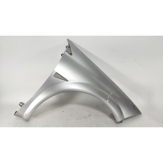 guardabarros delantero derecho renault megane 2006-2009 plata para RENAULT Megane 2006-2009 8200495406