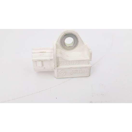 sensor de airbag lateral izquierdo para FIAT Bravo (3l) 1.9 MJT (88KW) BER. 5P/D/1910CC 51751179