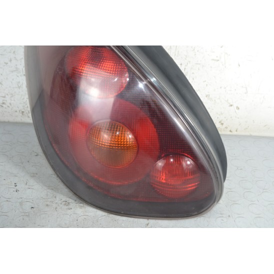 luz de freno trasera izquierda para FIAT Bravo I (182) 1.8 GT (182.AC) 46538353