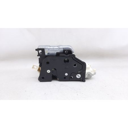 Cerradura Puerta Trasera Izquierda para AUDI A4 30 TDI (90KW) BER 4P/D/1968CC 4G0839015H