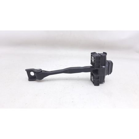 Tige d'arrêt de porte avant droite par AUDI A1 CITYCARVER 25 TFSI BER 5P/B/999CC 82G837249