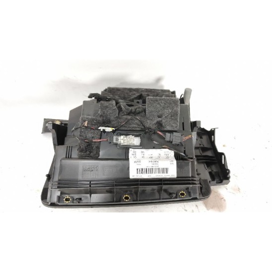 cassetto portaoggetti par AUDI A1 1.6 TDI 