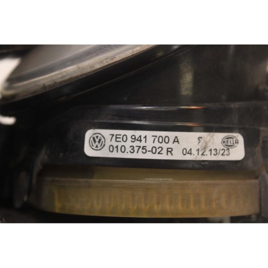 fendinebbia destro per VOLKSWAGEN California T5 Camper (7ec, 7ef, 7eg, 7hf) 2.0 TDI 7E0941700A,01037502,R