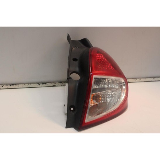 faro posteriore destro per RENAULT Clio Iii (br0/1, Cr0/1) 1.2 16V (BR0P, CR0P) 8200886946,714026110802,LLH041