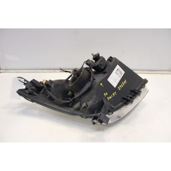 proiettore anteriore sinistro par SUZUKI Swift Iii (mz, Ez) 1.3 (RS 413) 35300062J11,3512063J30,3512062J00,3512062J11,3532063J30353206,3532062J00,3532062J10,3532062J11,3532063J30,3532062J11000,3532062J10000,20-A700-05-2B