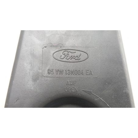 Support d'ampoule de feu arrière droit par FORD Galaxy 1.9 TDI (81KW) CAT MNV 5P/D/1896CC 95VW13N004EA