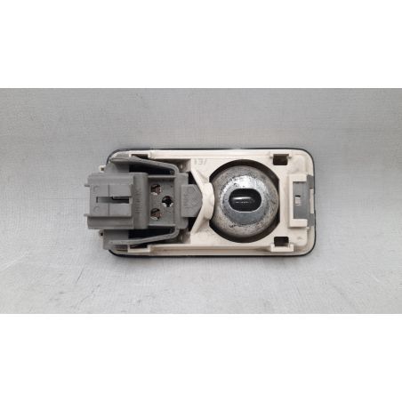 Luz de techo delantera de cortesía para PEUGEOT 206 1.6 16V C+C 2P/B/1587CC 6362K9