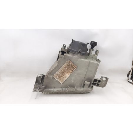 Proyector derecho para RENAULT Clio 1.1 3 PORTE RN 289008