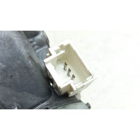 Moteur d'essuie-glace arrière par PEUGEOT 106 1.1 BER. 3P/B/1124CC 9641811080