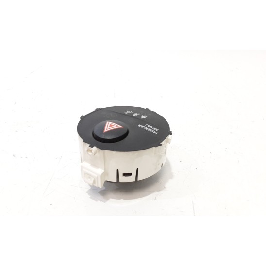 toyota yaris series emergency lights button for TOYOTA Yaris Serie (1113) 