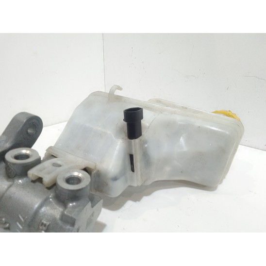 maître-cylindre de frein pour fiat 500 série l (351352) (12) (2012 en production) par FIAT 500 L Serie (351352) (12) 0204051107