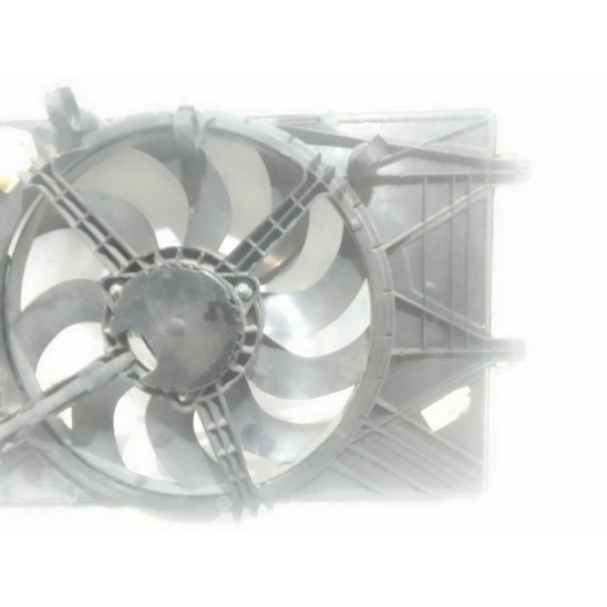 ventilateur de radiateur pour fiat 500 série l (351352) (12) (2012 en production) par FIAT 500 L Serie (351352) (12) 