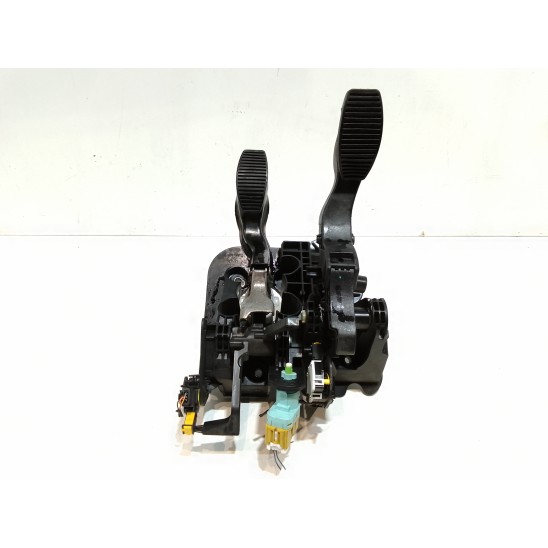 kupplungs-Brems-Pedal für Lance Ypsilon 4 Serie (2011 in Produktion) für LANCIA Ypsilon 4 Serie 